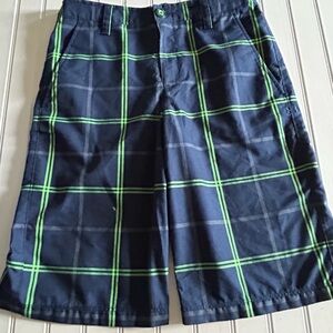 UNDER ARMOUR youth size large shorts with adjustable waist